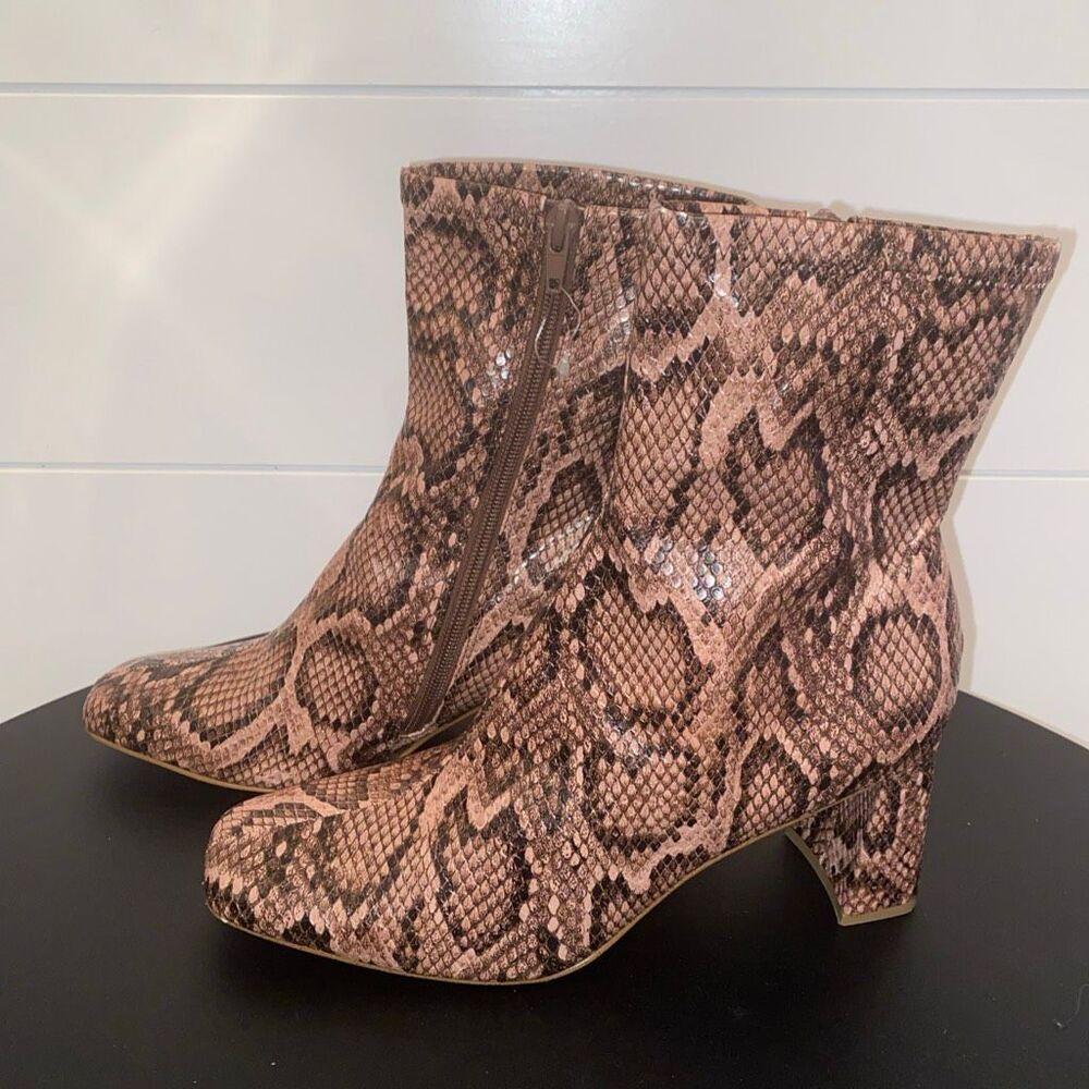 Steve Madden Woman HARL Animal Print Bootie Size: 8M - Picture 5 of 8